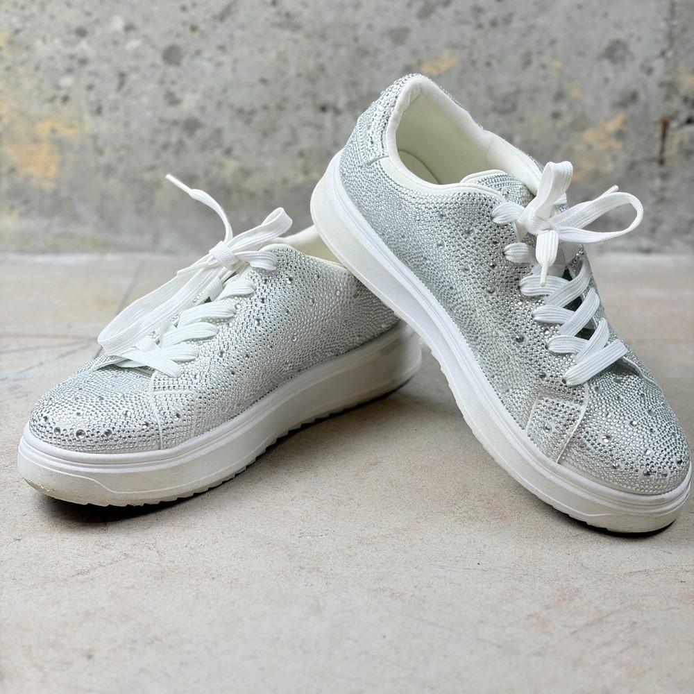 Madden Girl Jeena Jeen05J1 Womens Sneaker 9.5M Silver Rhinestone Lifestyle Shoes